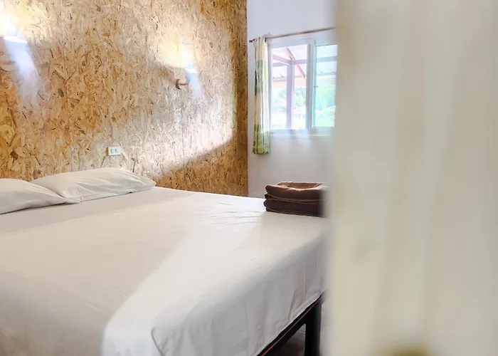 Double Room Private Bathroom