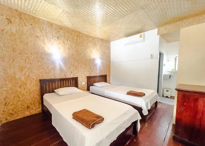 Standard Twin Room